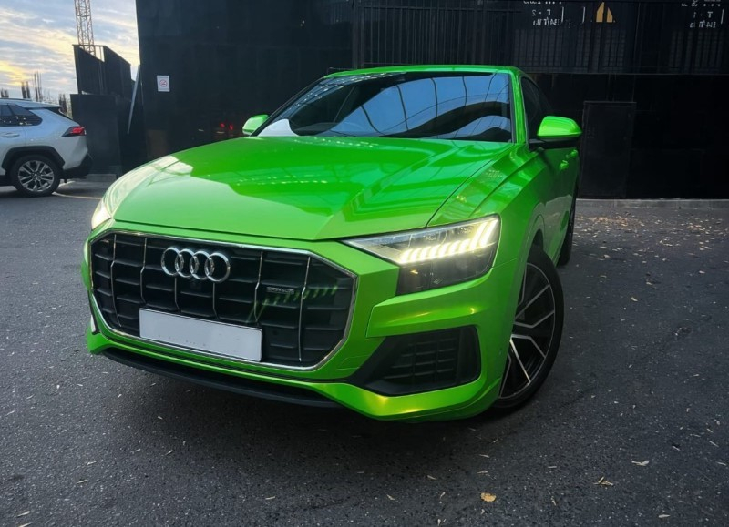 Audi Q8